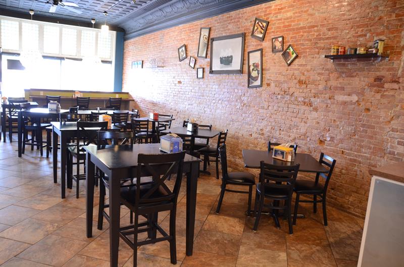 Krazy Cakes Cafe & Restaurant Quincy, IL